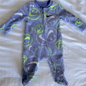 NB Fleece Nike Sleeper